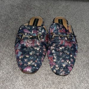 Friends pointed toe mule Steven by Steve Madden